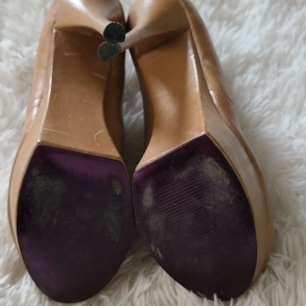 Heel Bootie - Picture 5 of 8